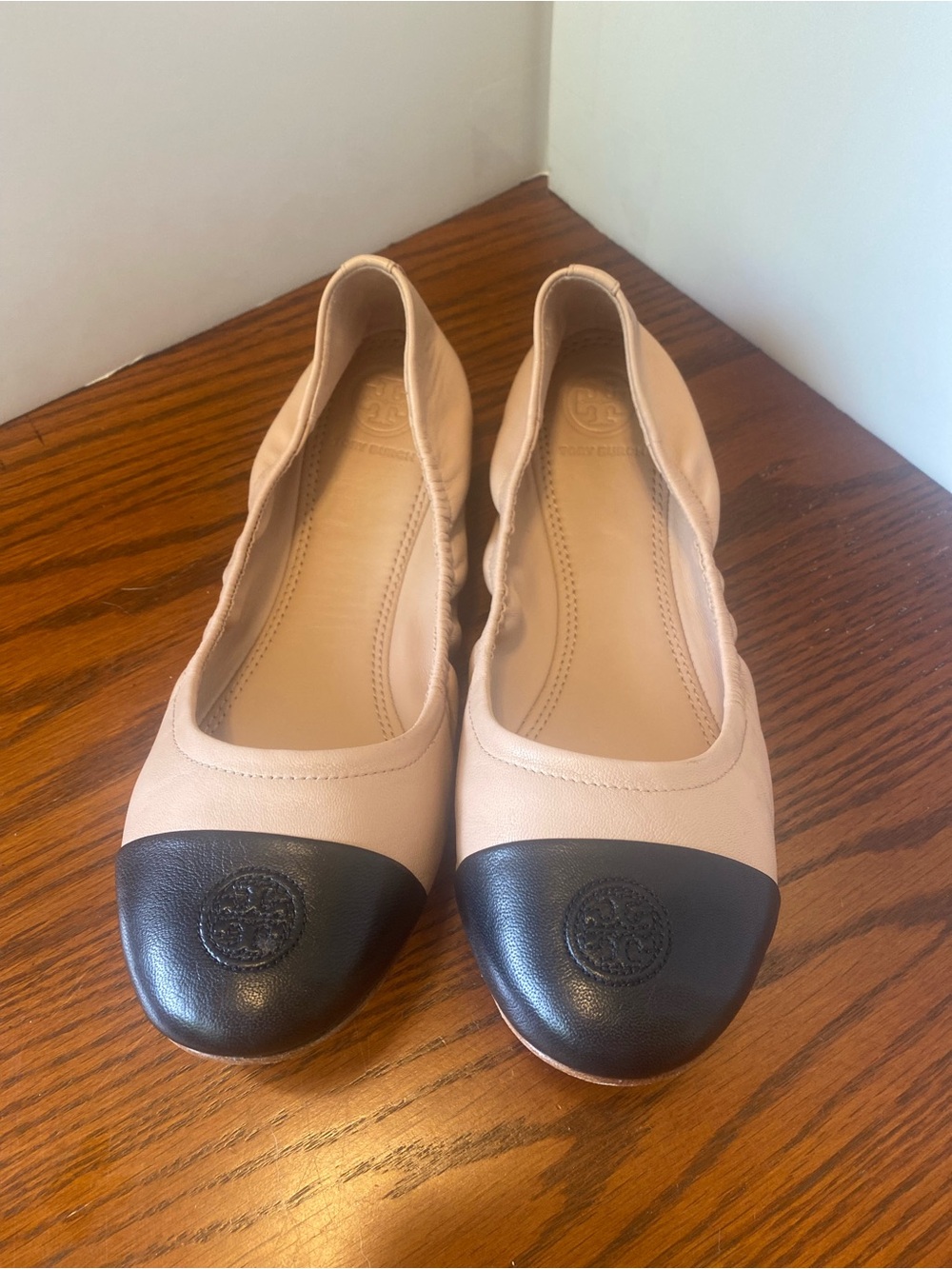 Tory Burch Two-Tone Nude and Black Leather Ballet Flats